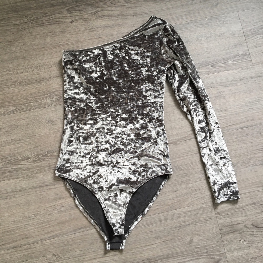 One shoulder long sleeve shiny body suit - Zara